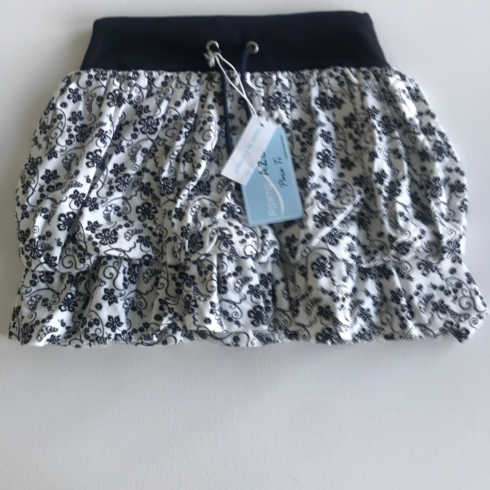 NWT-  Blue and White  Poof Skirt - size 4/5T